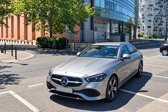 Transport avec location VTC & chauffeur disponible et attentionné à Montpellier